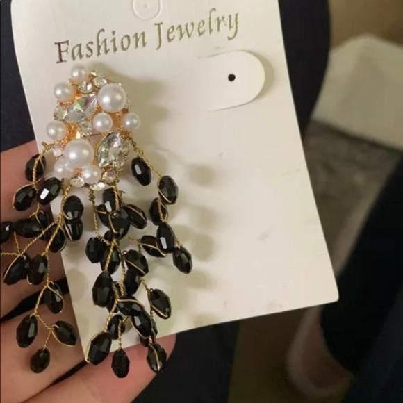 Women Jewelry - Picture 5 of 6